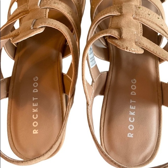 𝅺ROCKET DOG Tan Strappy Block Heels Size 10M NEW - Picture 7 of 9